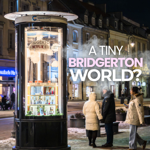 Bridgerton-Inspired OOH Installation Turns Warsaw into a Theatrical Scene